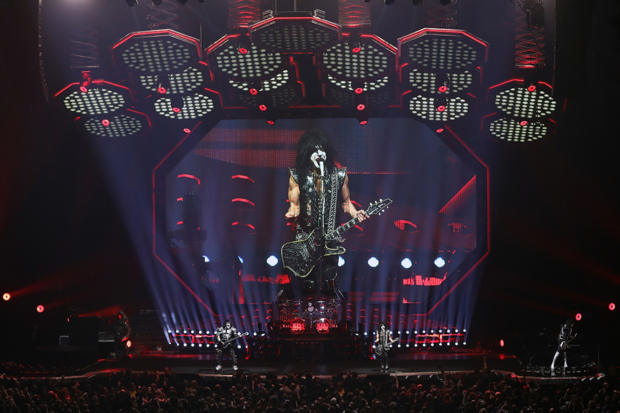 kiss end of the road tour vancouver